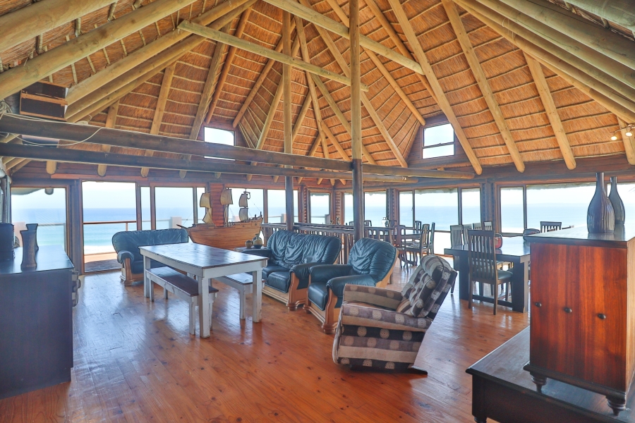 10 Bedroom Property for Sale in Dana Bay Western Cape
